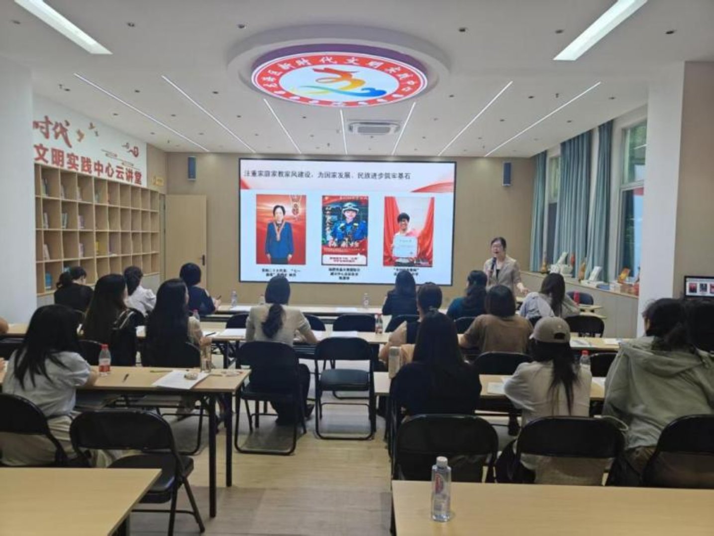 55b2801e8d83932a708a8bcb6af1230d